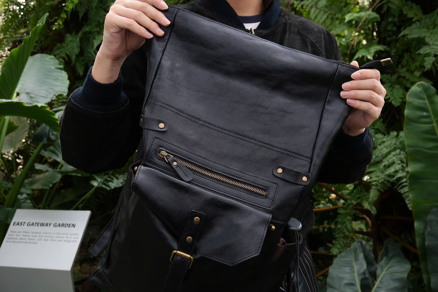 Unisex cowhide leather Torba design Roll top backpack