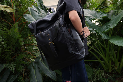 Unisex cowhide leather Torba design Roll top backpack