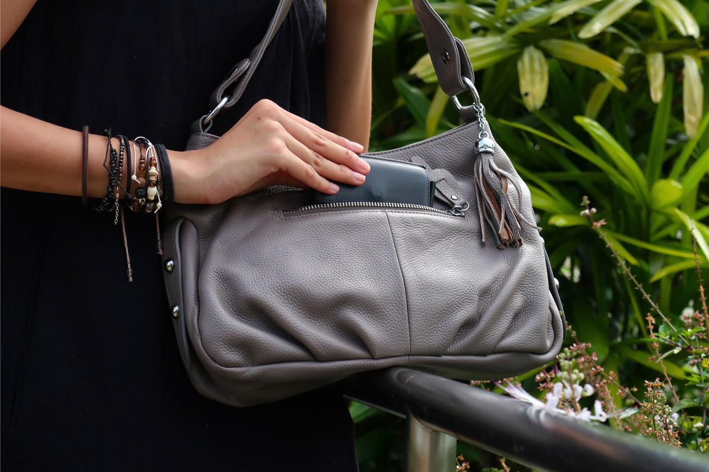 Women's genuine cowhide leather handbag Bora design