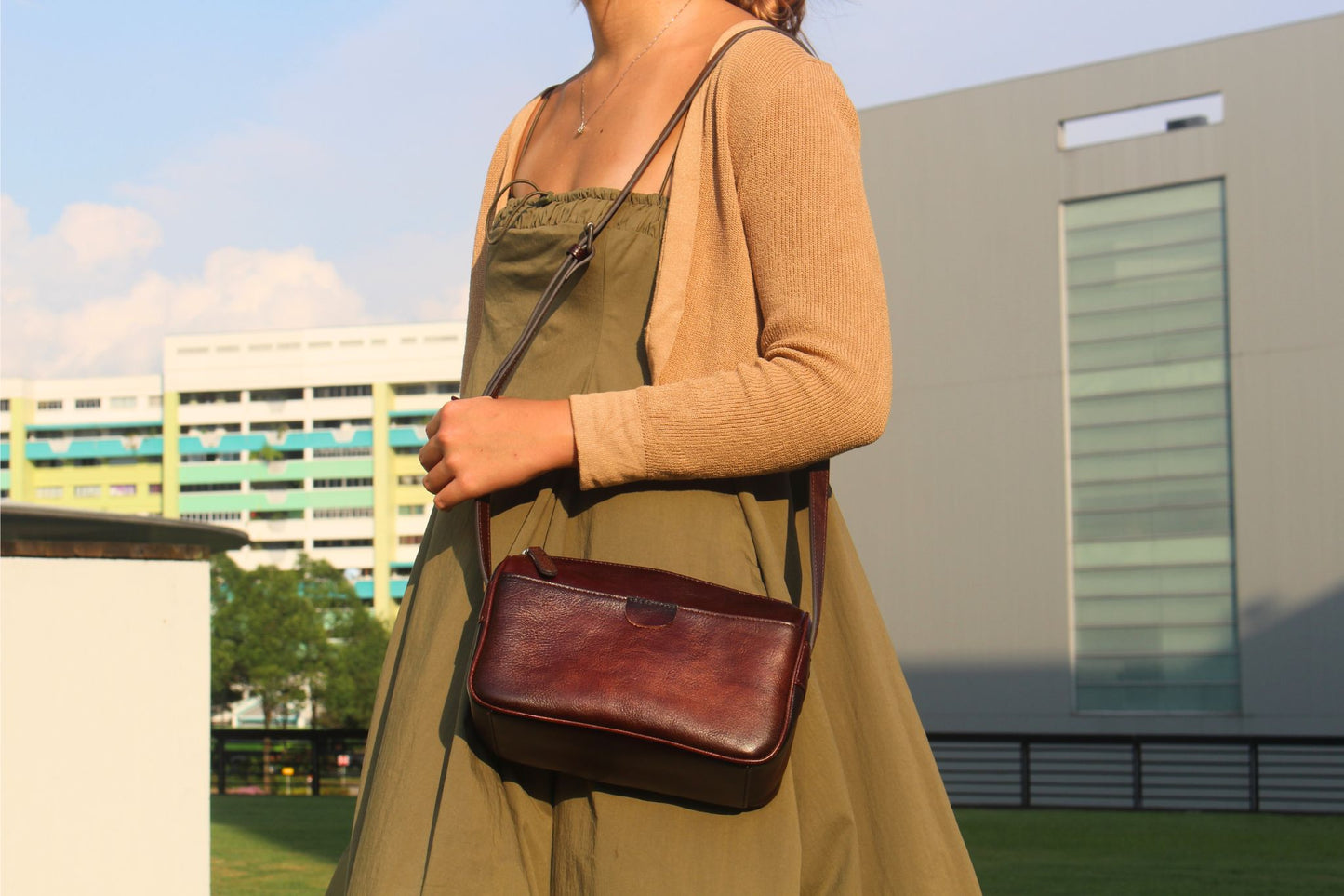 Women's genuine cowhide leather handbag Carly V5 design