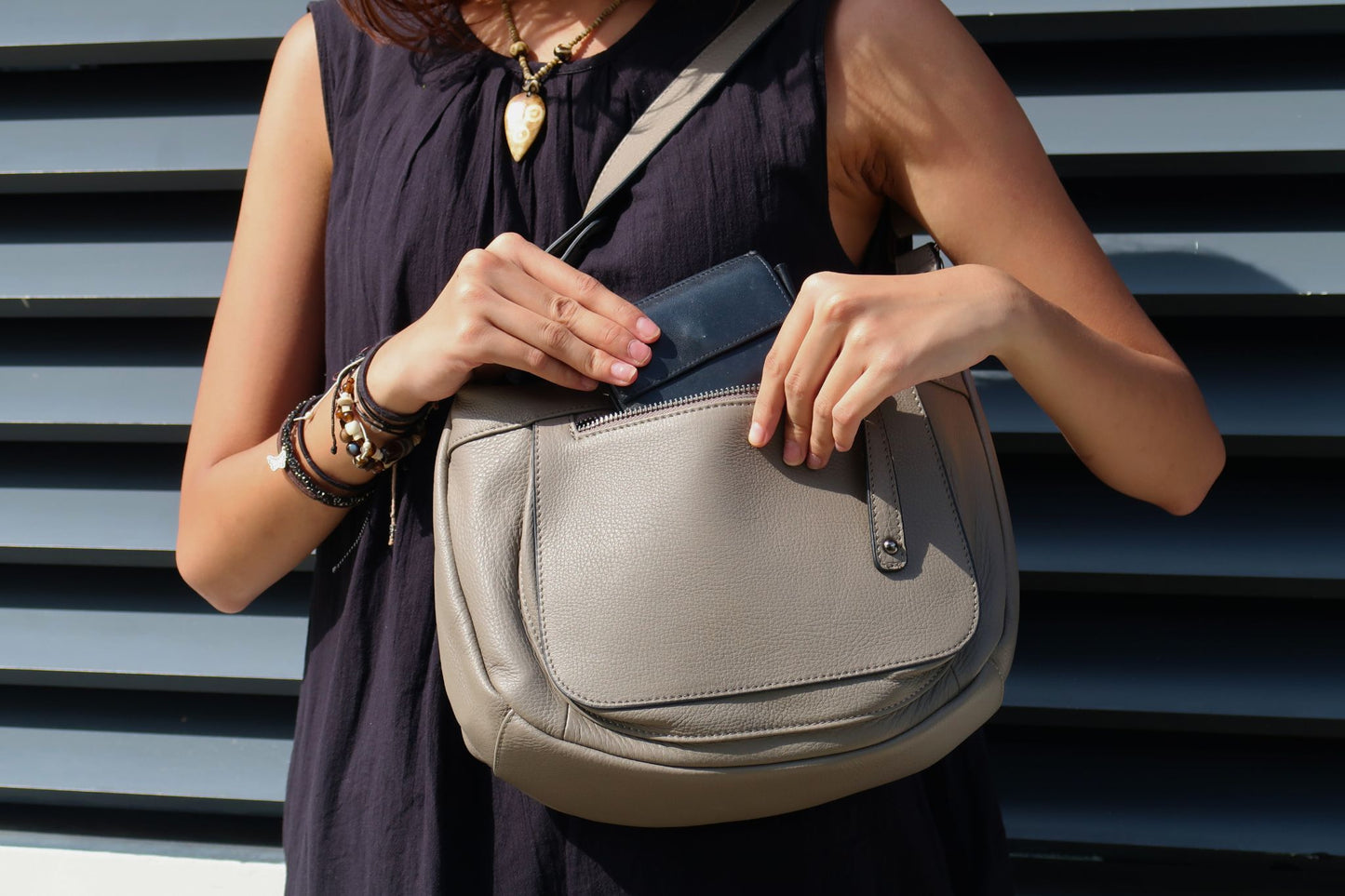 Women's genuine cowhide leather handbag Bora V5 design