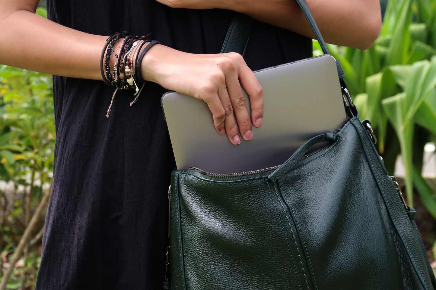 Women's genuine cowhide leather Hobo handbag Dilla V2 design