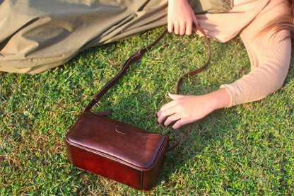 Women's genuine cowhide leather handbag Carly V5 design