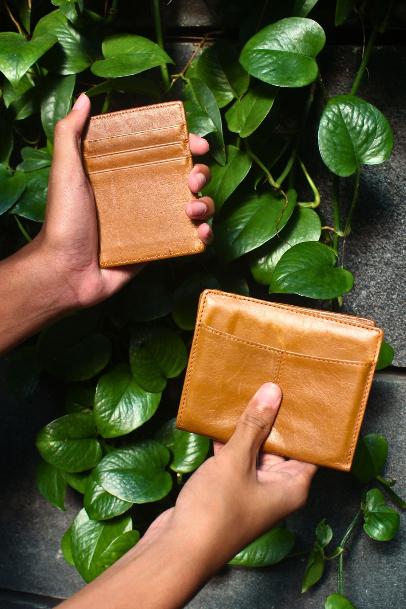 Women's and Men's unisex cowhide leather vertical flap wallet with additional card slot insert