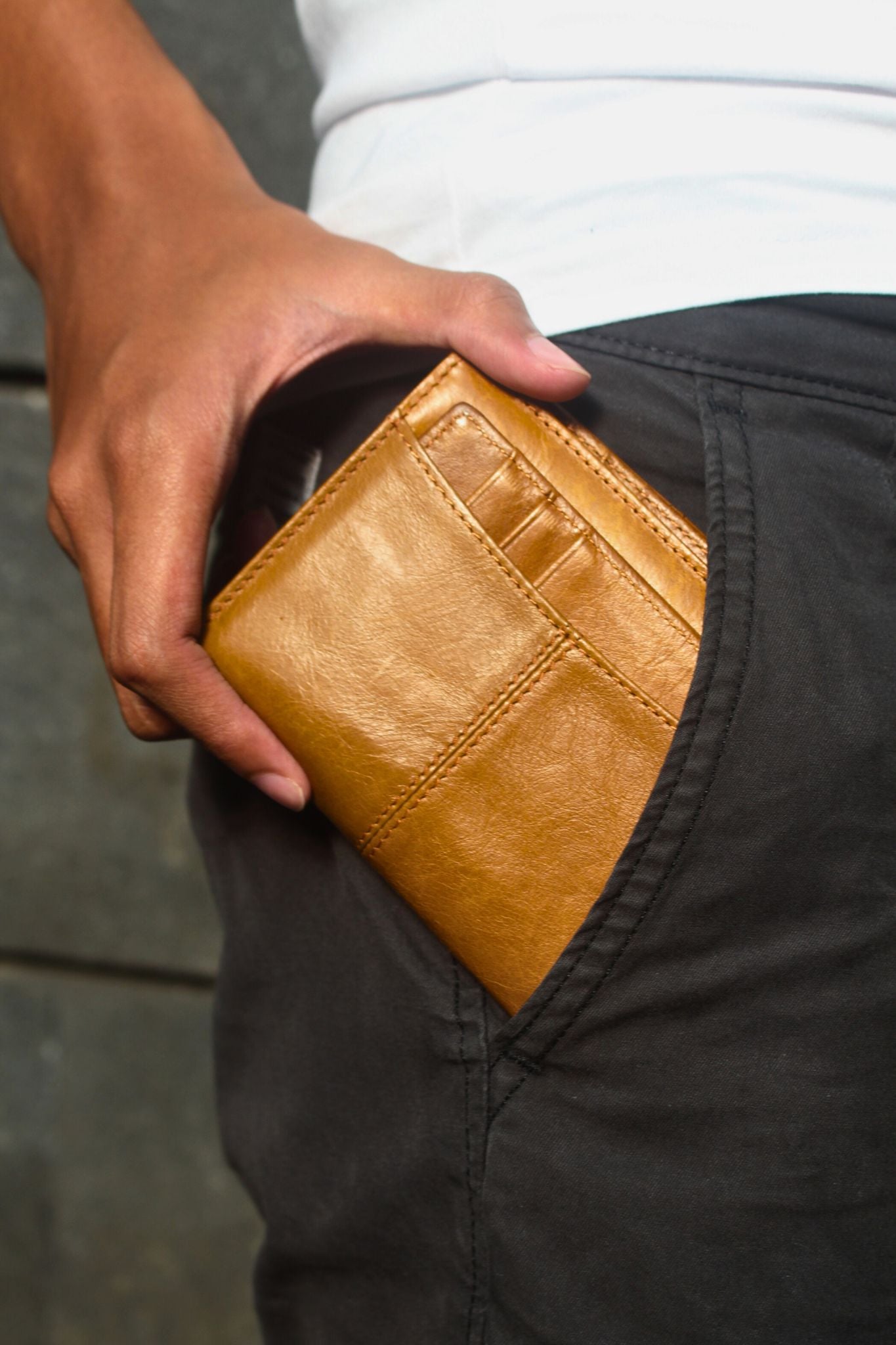 Women's and Men's unisex cowhide leather vertical flap wallet with additional card slot insert