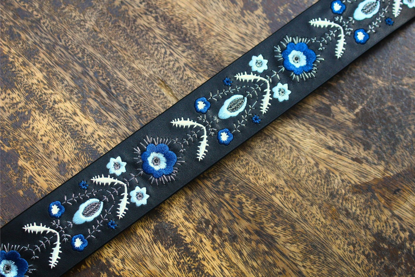 Tomorrow Closet Embroidery design leather bag strap