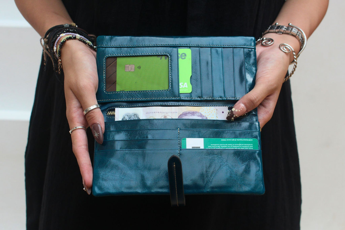 Women's waxed cowhide leather wallet/purse Prya design