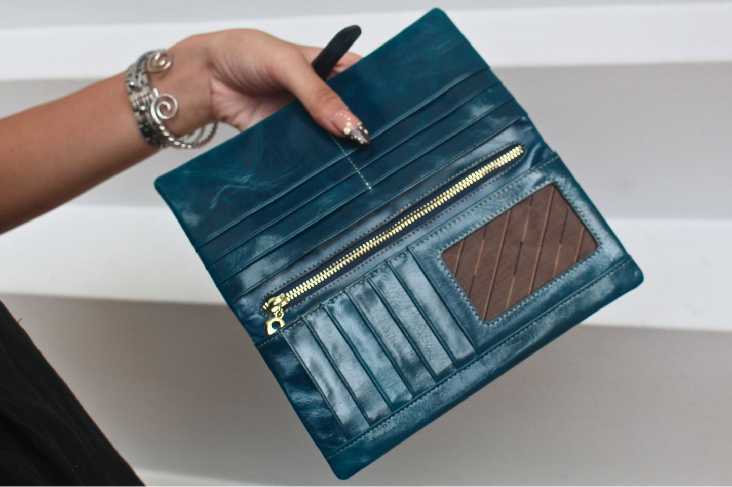 Women's waxed cowhide leather wallet/purse Prya design
