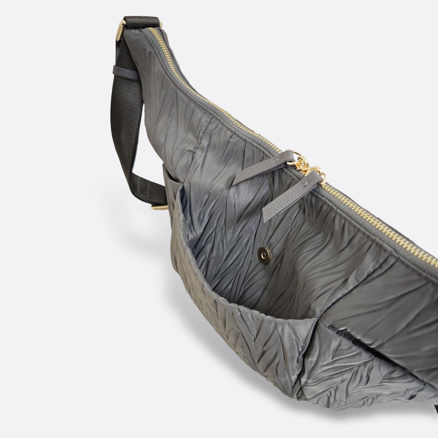 Women's nylon handbag Croissant design