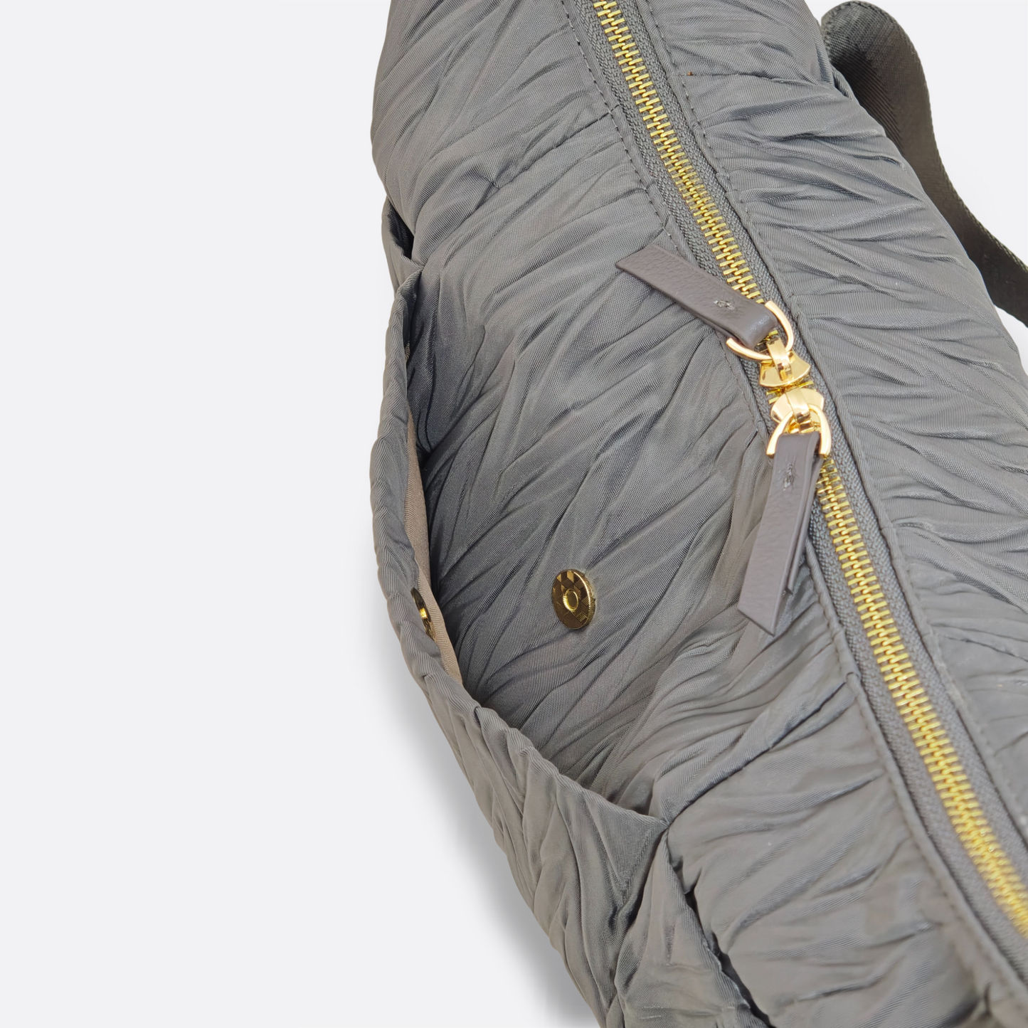 Women's nylon handbag Croissant design