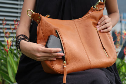 Women's genuine cowhide leather handbag Bora V3 design