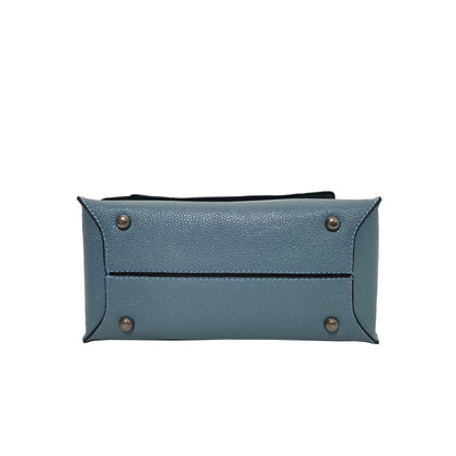 Women's cowhide leather handbag Lari V2 design in crocodile print